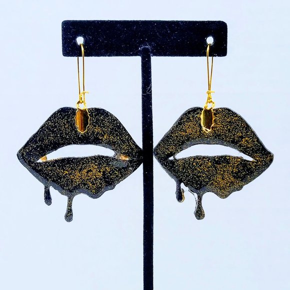 *SOLD OUT*🆕MBM "Black Gold" Drip Lip Earrings 2.65" - Picture 6 of 13